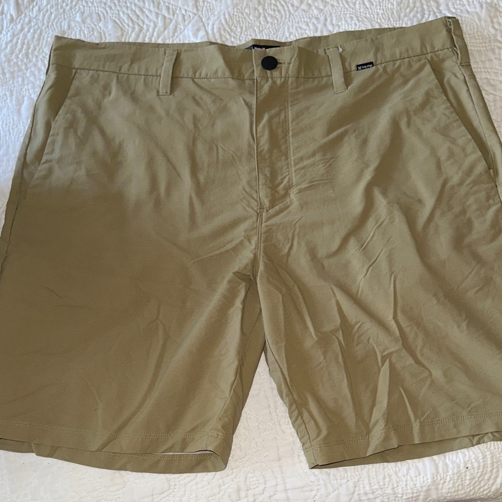 Hurley Men's Khaki Flat Front Shorts